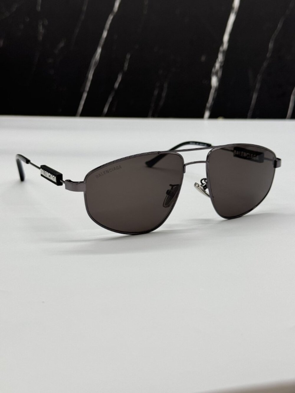 NEW BALENCIAGA BB0115S 001 BLACK PILOT UNISEX SUNGLASSES BALENCIAGA EYEWEAR - Picture 3 of 9